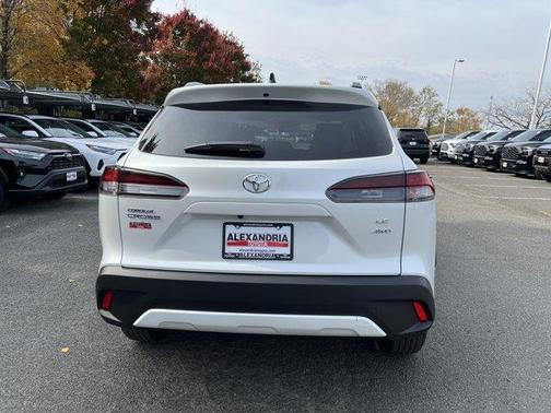 2026 Toyota Corolla Cross LE