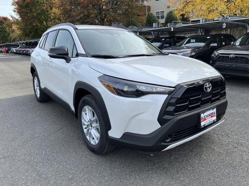 2026 Toyota Corolla Cross LE