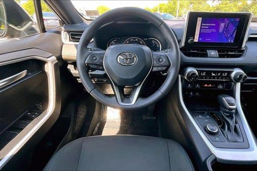 0218 2023 Toyota RAV4 Hybrid SE