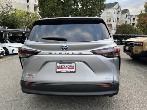 2025 Toyota Sienna XLE