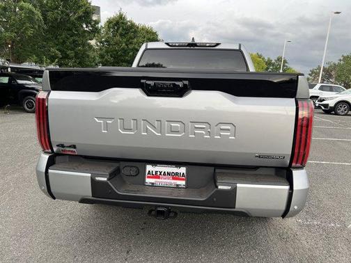 2025 Toyota Tundra Hybrid Platinum
