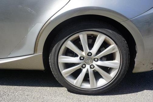 2016 Lexus IS 200t Base