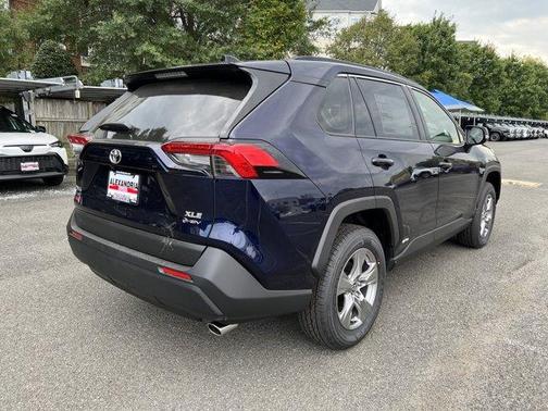 2025 Toyota RAV4 Hybrid XLE