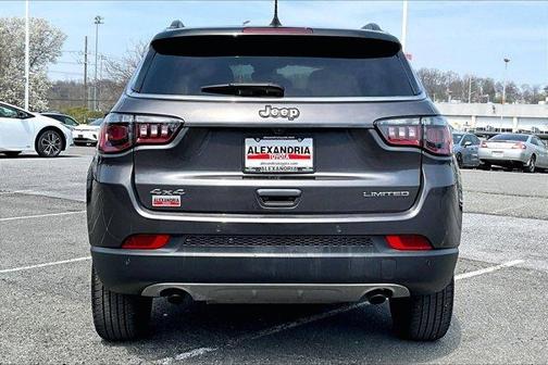 Granite Crystal Clearcoat Metallic 2023 Jeep Compass Limited