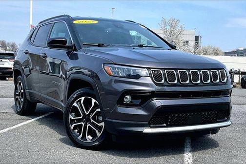 Granite Crystal Clearcoat Metallic 2023 Jeep Compass Limited