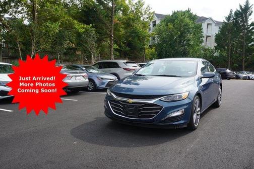 Lakeshore Blue Metallic 2024 Chevrolet Malibu 2LT