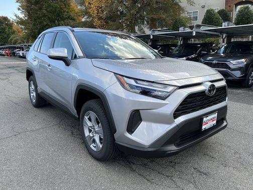 2025 Toyota RAV4 Hybrid XLE