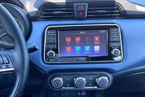 Aspen White 2025 Nissan Versa 1.6 SV