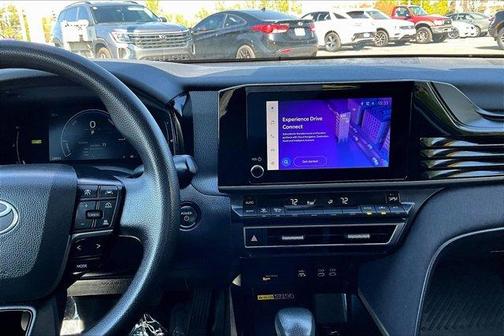 01L7 2025 Toyota Camry LE