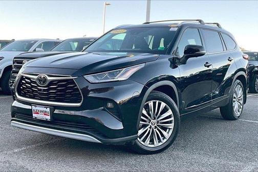 2023 Toyota Highlander Platinum
