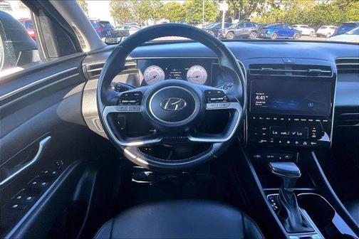 Black Pearl 2024 Hyundai TUCSON SEL