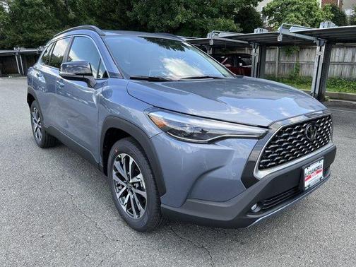 2025 Toyota Corolla Cross XLE