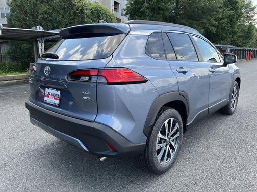 2025 Toyota Corolla Cross XLE