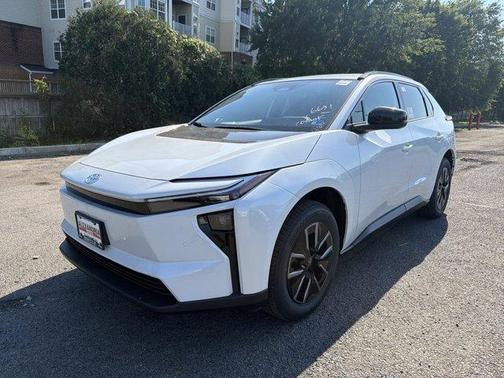 Wind Chill Pearl 2026 Toyota bZ XLE