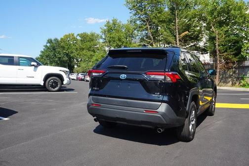 2023 Toyota RAV4 Hybrid LE