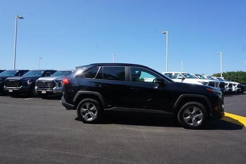 2023 Toyota RAV4 Hybrid LE