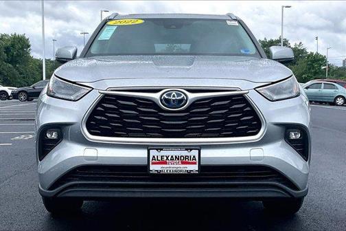 2022 Toyota Highlander Hybrid XLE