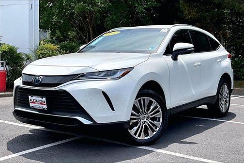 2022 Toyota Venza XLE