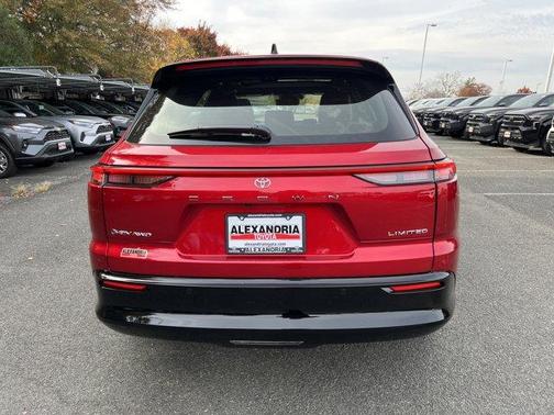 2025 Toyota Crown Signia Limited