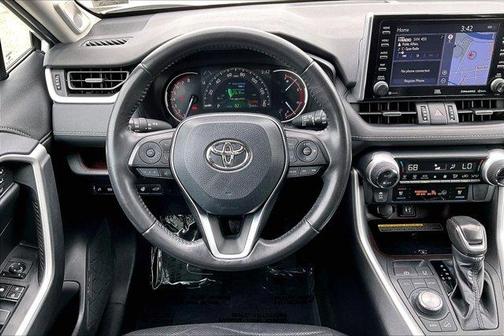 White 2019 Toyota RAV4 Limited