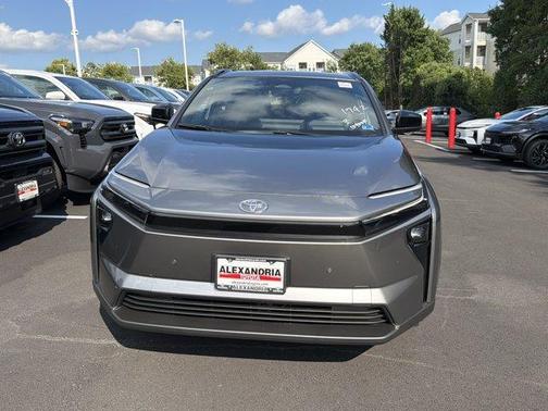 Metal 2026 Toyota bZ XLE PLUS