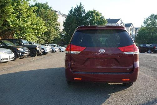 2013 Toyota Sienna LE