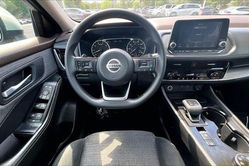 Brilliant Silver Metallic 2021 Nissan Rogue SV