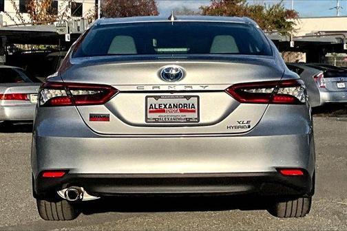 2022 Toyota Camry Hybrid XLE