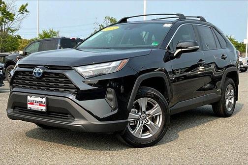 2024 Toyota RAV4 Hybrid LE