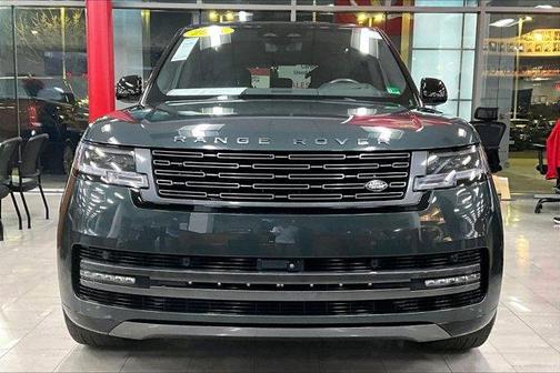 2025 Land Rover Range Rover P400 SE