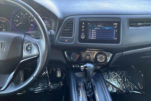 White 2022 Honda HR-V Sport