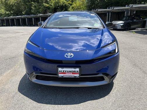 2025 Toyota Prius XLE