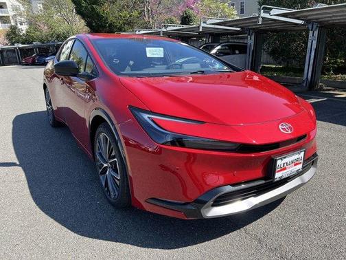 2025 Toyota Prius XLE