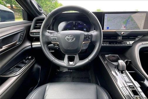 01L6 2026 Toyota Crown NIGHTSHADE