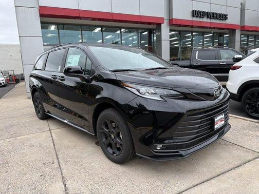 2026 Toyota Sienna Woodland Edition