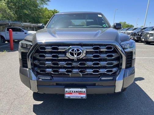 2025 Toyota Tundra Hybrid Platinum