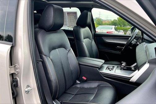 Platinum Quartz Metallic 2024 Mazda CX-90 Premium