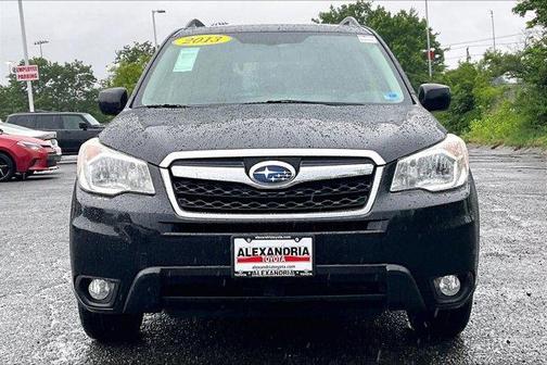 Crystal Black Silica 2014 Subaru Forester 2.5i Premium