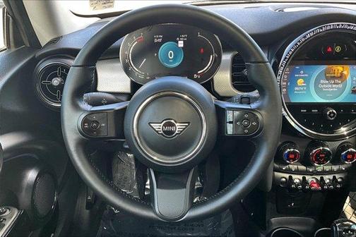 2023 MINI Hardtop Cooper