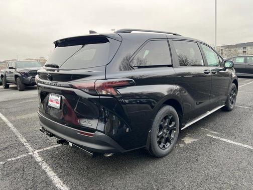 2026 Toyota Sienna Woodland Edition