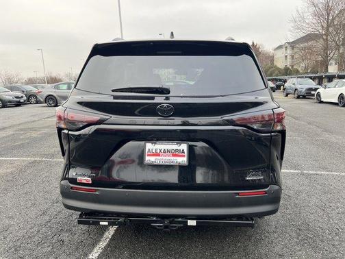 2026 Toyota Sienna Woodland Edition