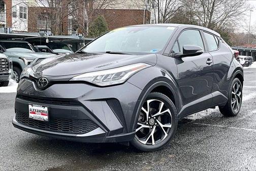 2022 Toyota C-HR XLE
