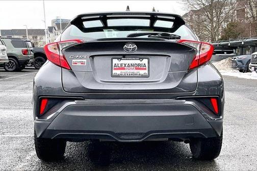 2022 Toyota C-HR XLE
