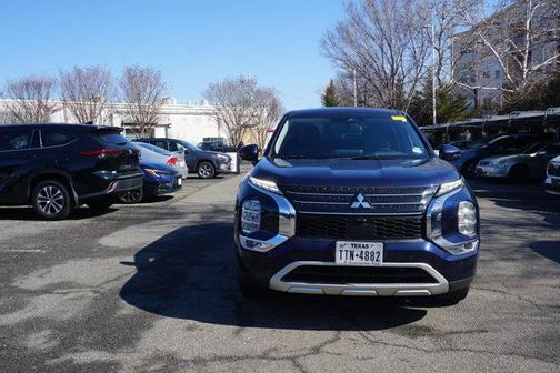 2024 Mitsubishi Outlander SE