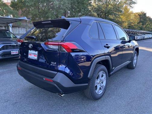 2025 Toyota RAV4 Hybrid XLE