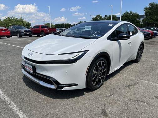 Wind Chill Pearl 2026 Toyota Prius Plug-In Hybrid XSE