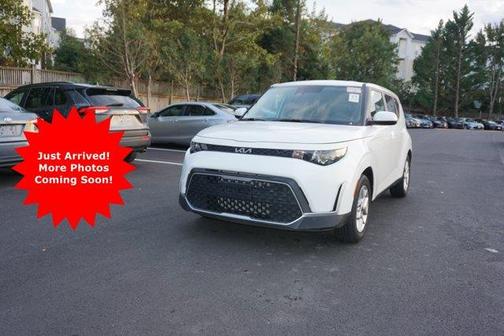 Snow White Pearl 2024 Kia Soul LX