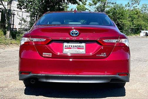 2019 Toyota Camry Hybrid LE