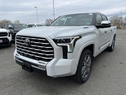 2025 Toyota Tundra Hybrid Capstone