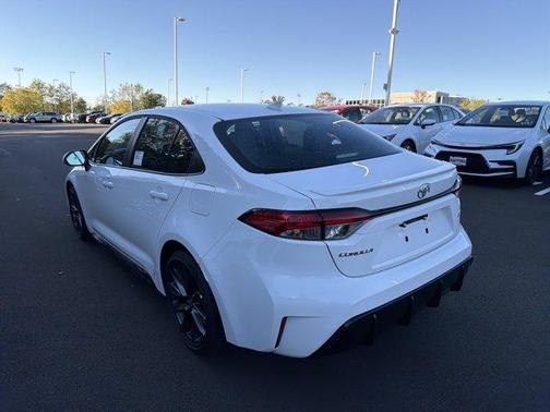 Ice 2027 Toyota Corolla SE